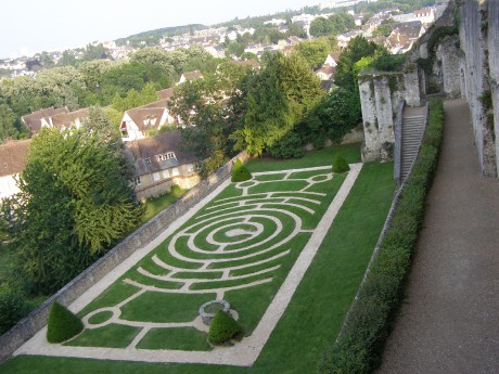 Chartres II